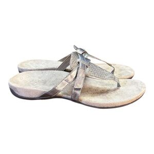 Vionic Karley Orthotic Support Comfort Metallic Silver Women’s Size 10